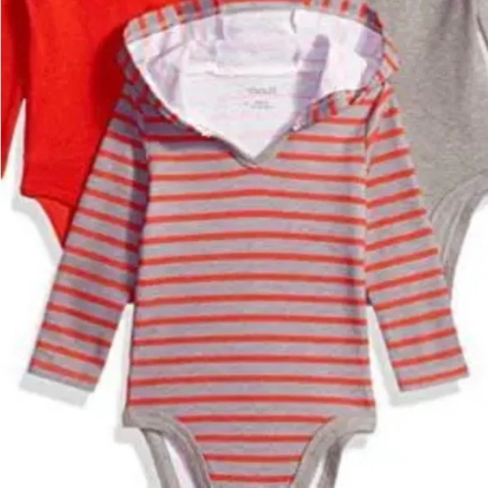 Baby Flexy 3Pack Hoodie Bodysuits. NWT